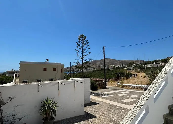 Syros & Hotel Posidhonia (Syros)