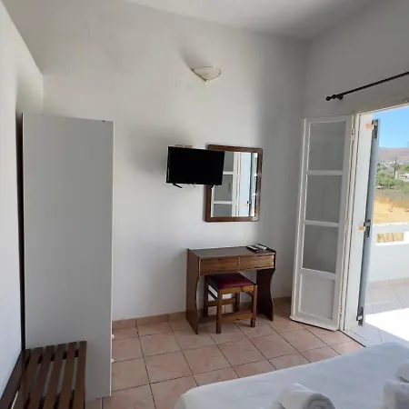 Syros & 3* Posidhonía